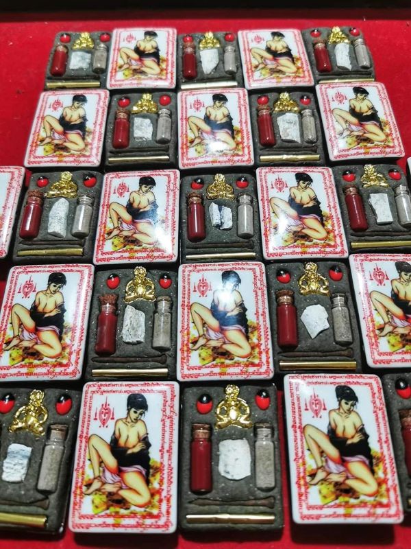 Hồn Ma Mẹ Giàu Có Mae Per Prai