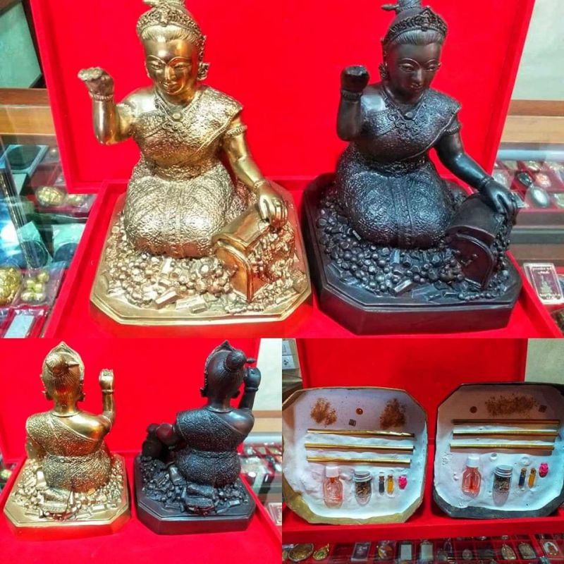 Mae Nang Kwak - Mẹ ngoắc vẫy khách và tiền tài