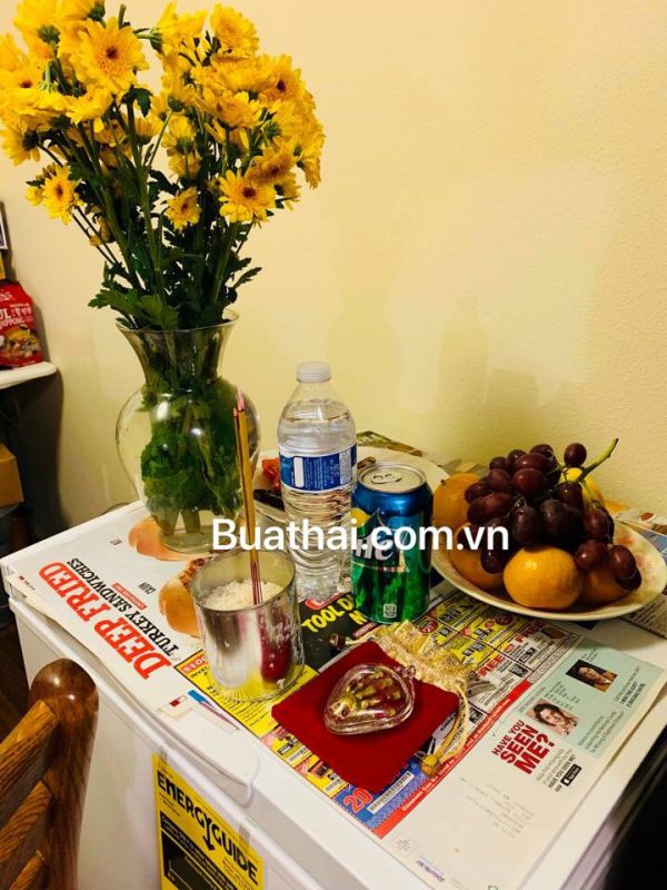 KHÁCH CÚNG BÙA BAN TAY MA QUỶ