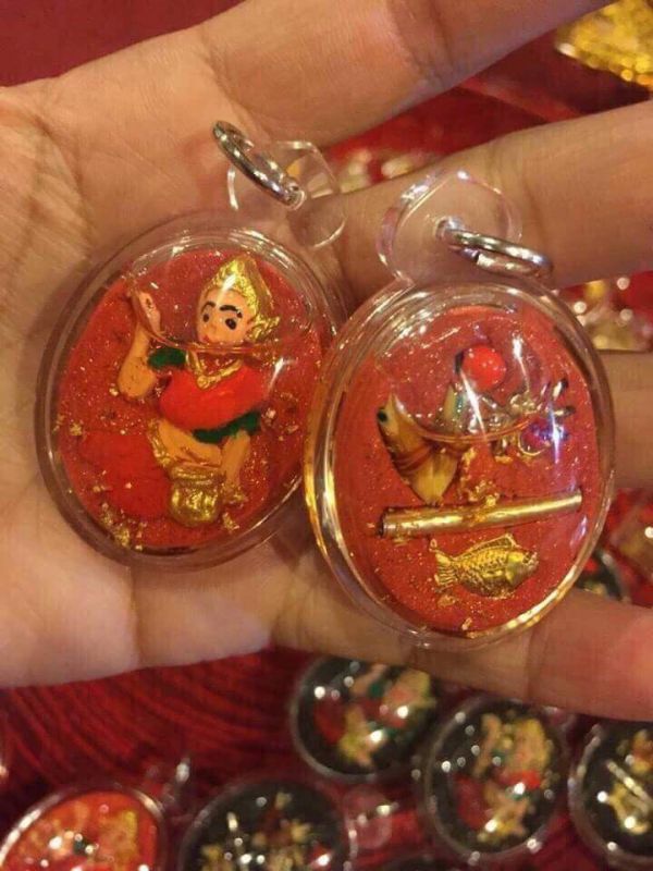 MẸ NGOẮC DẠNG ĐEO CỔ