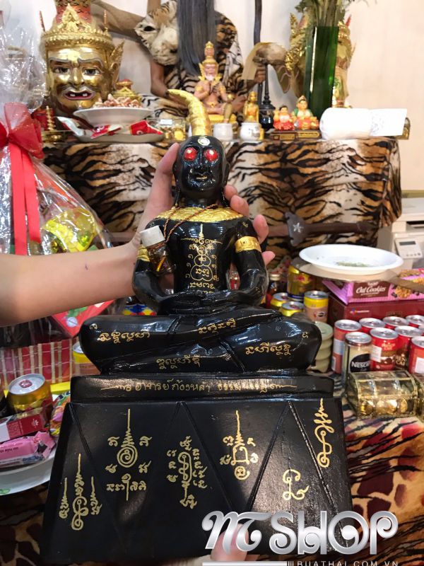 TƯỢNG GỖ THẦN PRA NGAN