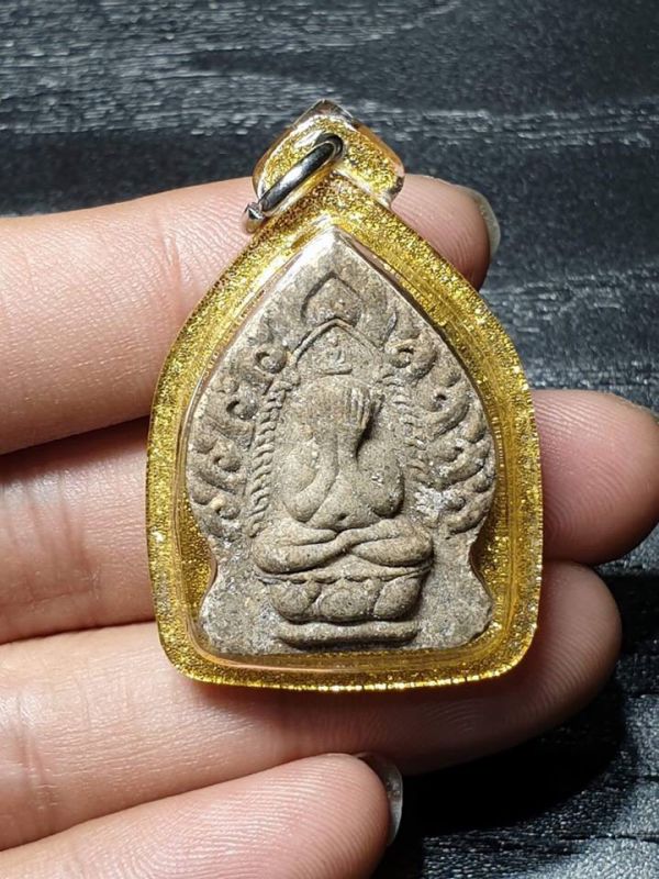 PHẬT PHRA PIDTA BAI SEMA
