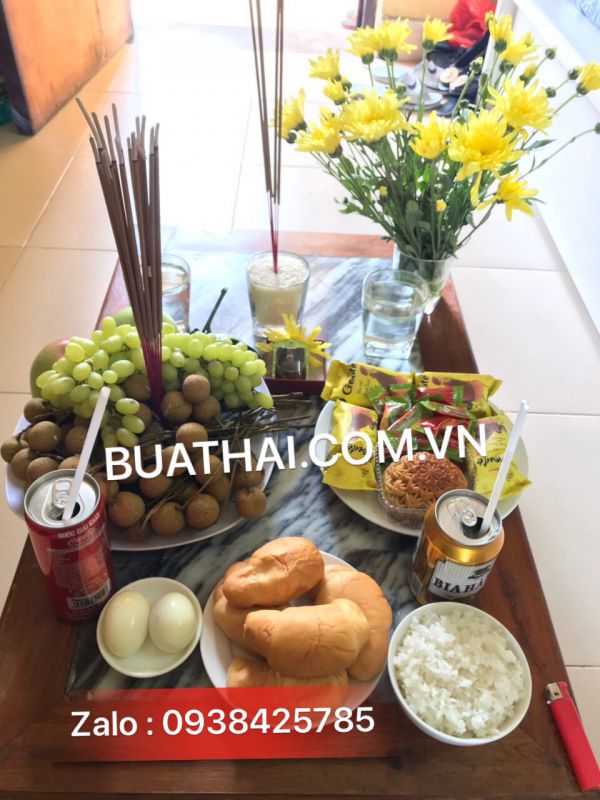 KHÁCH CÚNG BÙA PRAI THONG